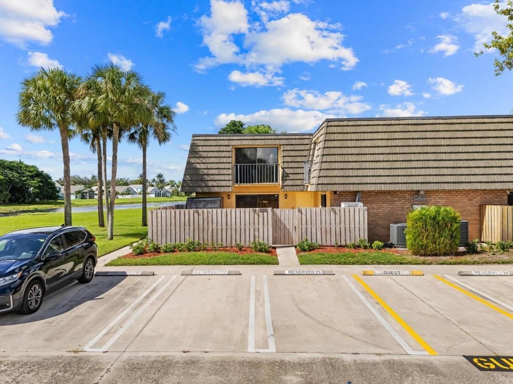 2410 24th Way, West Palm Beach, FL 33407 Photo