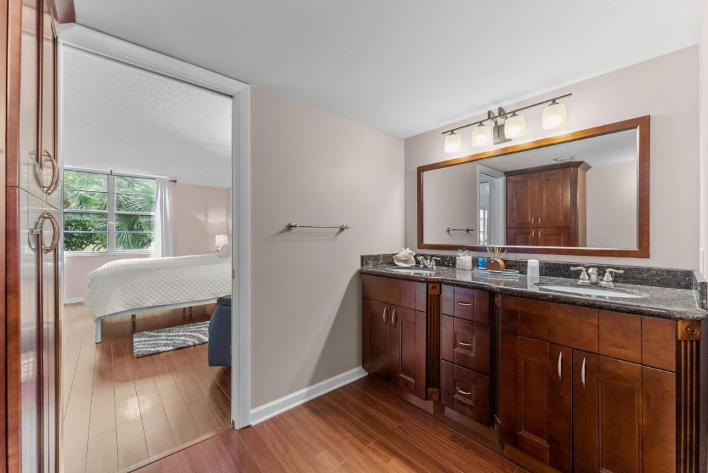 6300 NW 2nd Avenue, Unit 201, Boca Raton, FL 33487 Photo