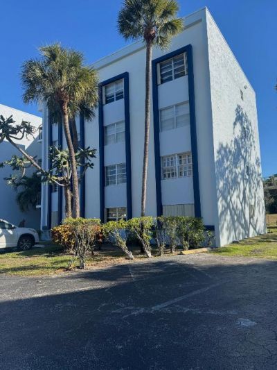 6300 NW 2nd Avenue, Unit 201, Boca Raton, FL 33487 Photo