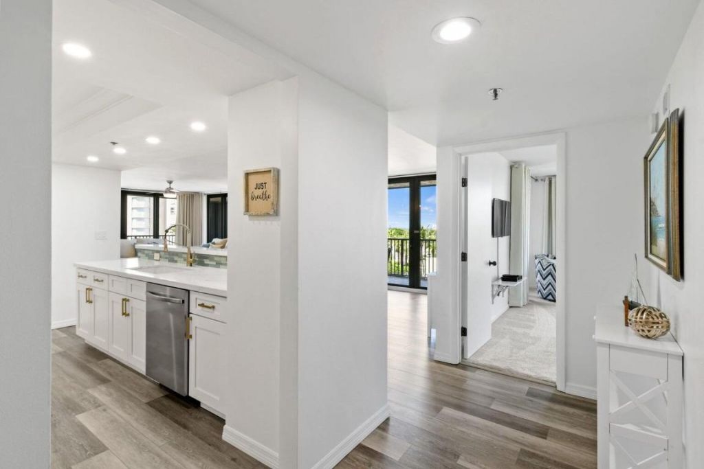 5047 N Highway A1a, Unit 404, Hutchinson Island, FL 34949 Photo