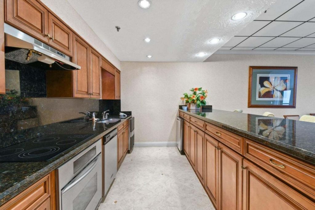 5047 N Highway A1a, Unit 404, Hutchinson Island, FL 34949 Photo