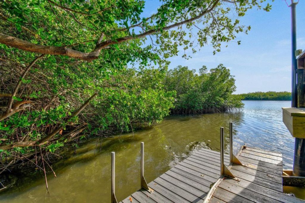 5047 N Highway A1a, Unit 404, Hutchinson Island, FL 34949 Photo