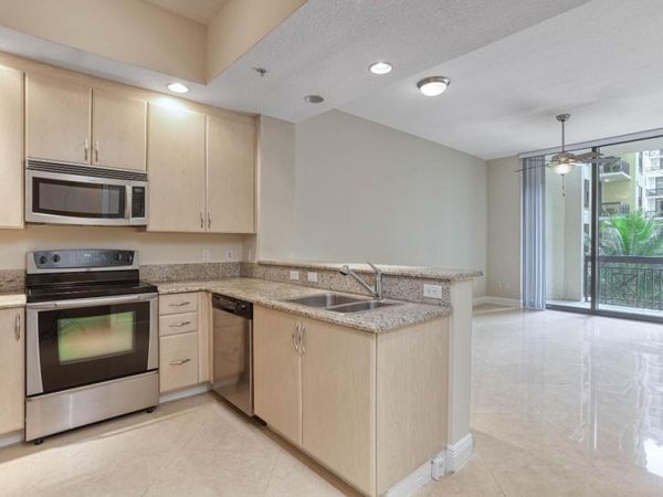 701 S Olive Avenue, Unit 610, West Palm Beach, FL 33401