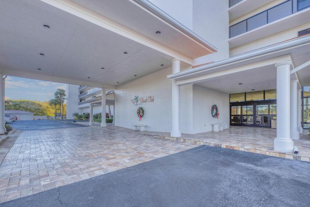 10410 S Ocean Drive, Unit 406, Jensen Beach, FL 34957 Photo