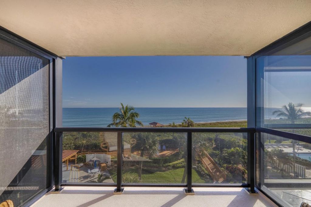 10410 S Ocean Drive, Unit 406, Jensen Beach, FL 34957 Photo
