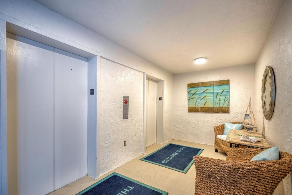 10410 S Ocean Drive, Unit 406, Jensen Beach, FL 34957 Photo