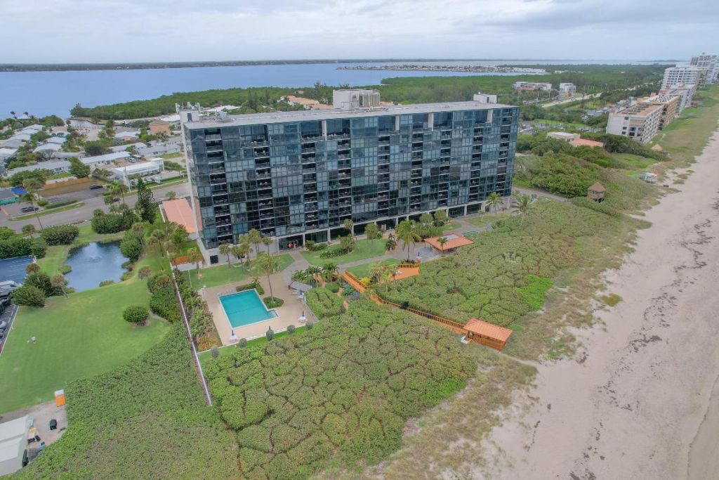 10410 S Ocean Drive, Unit 406, Jensen Beach, FL 34957 Photo