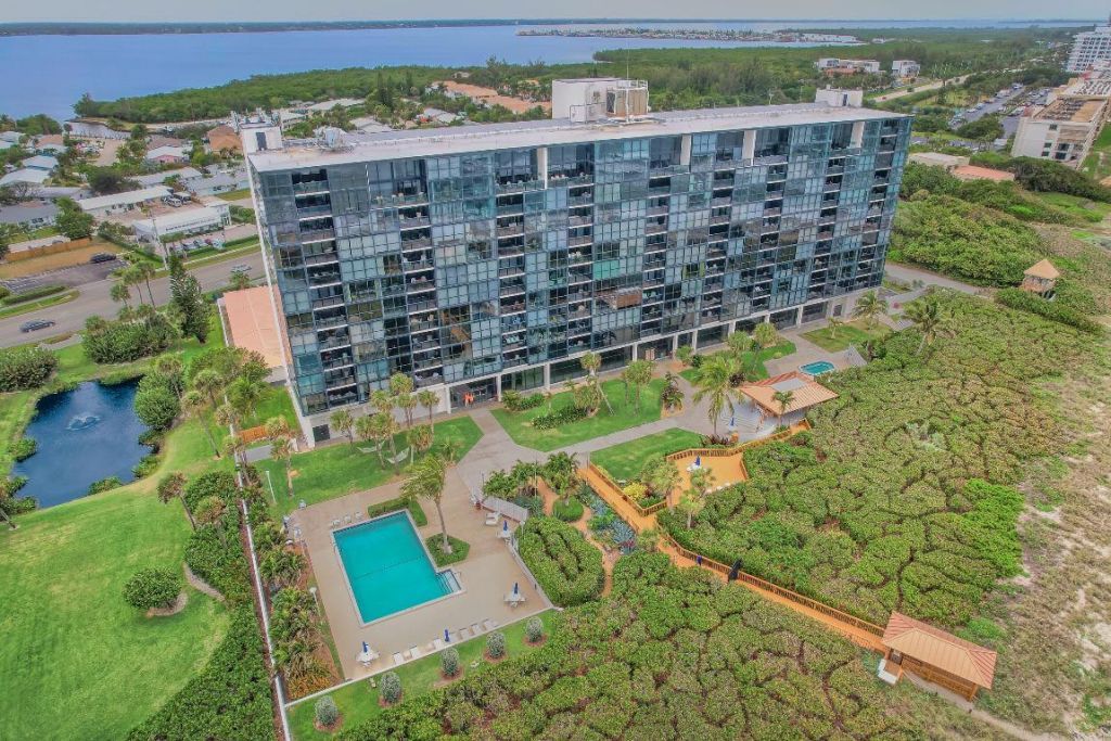 10410 S Ocean Drive, Unit 406, Jensen Beach, FL 34957 Photo