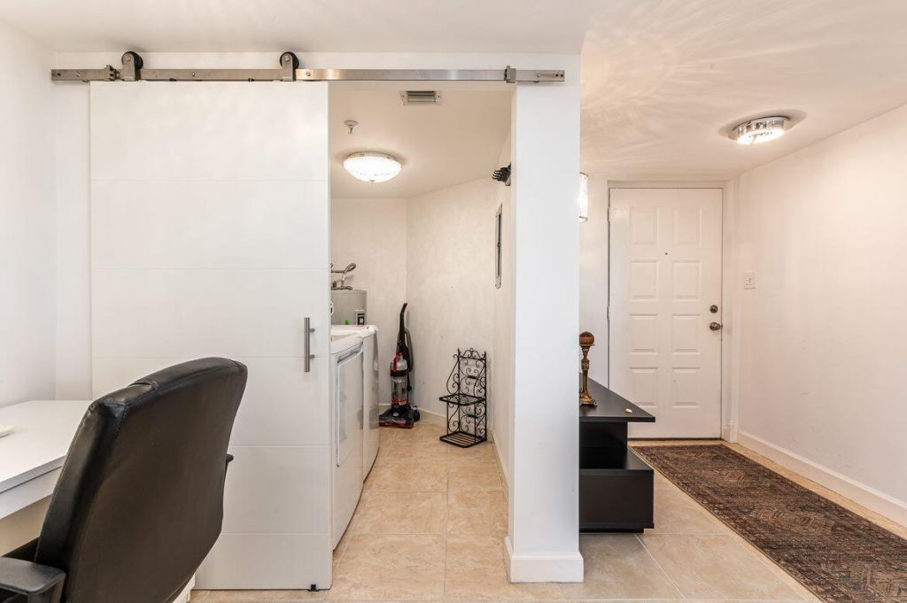 1915 Lavers Circle, Unit E109, Delray Beach, FL 33444 Photo