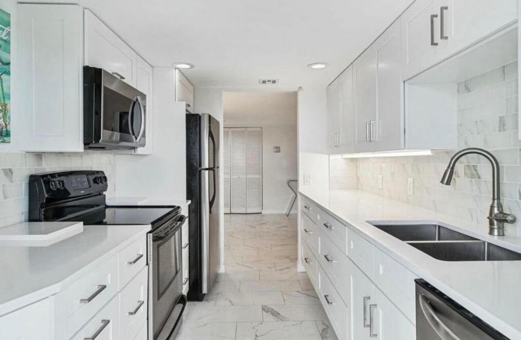 2560 S Ocean Boulevard, Unit 518, Palm Beach, FL 33480 Photo