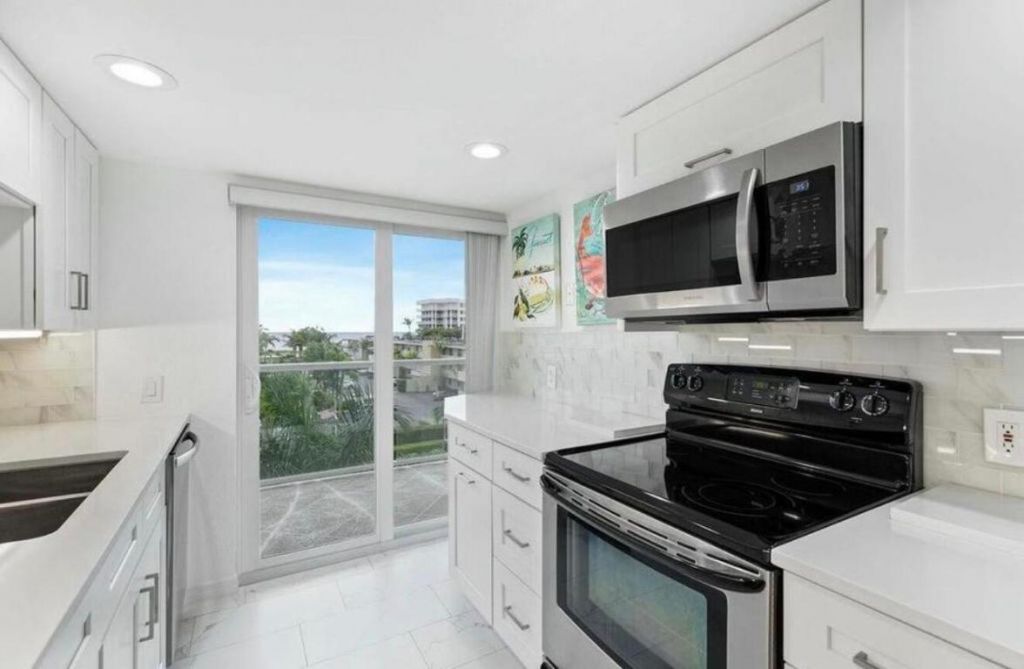 2560 S Ocean Boulevard, Unit 518, Palm Beach, FL 33480 Photo
