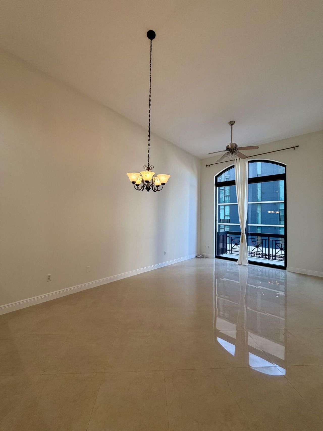 701 S Olive Avenue, Unit 315, West Palm Beach, FL 33401 Photo