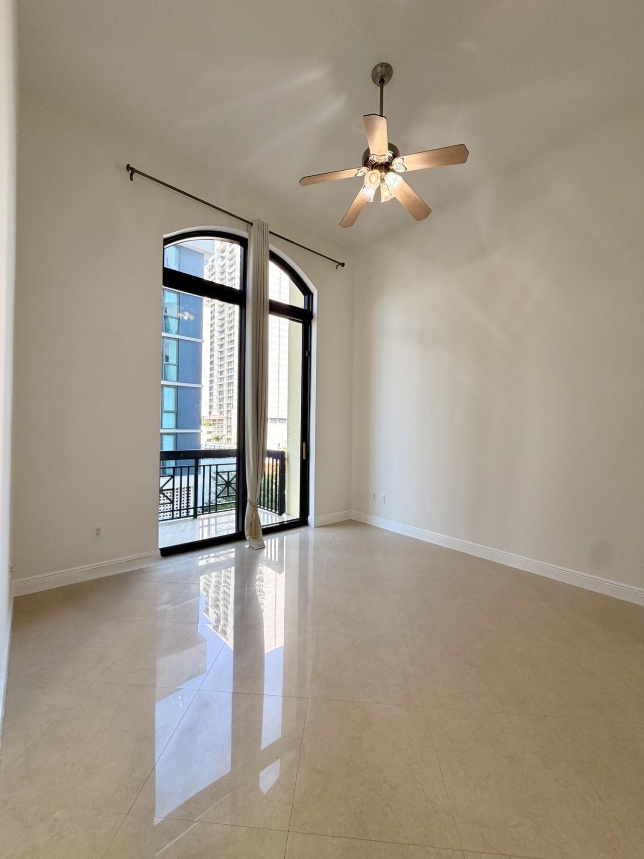 701 S Olive Avenue, Unit 315, West Palm Beach, FL 33401 Photo