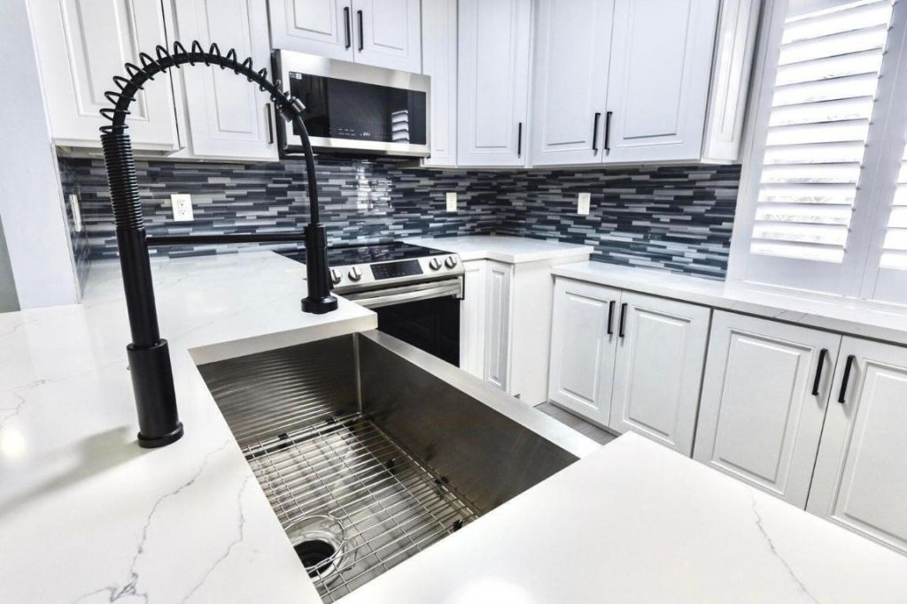 29 Burgundy A, Delray Beach, FL 33484 Photo