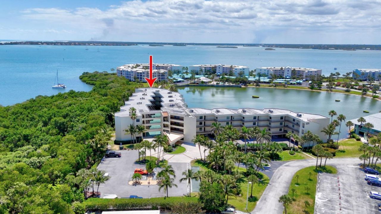 221 NE Plantation Road, Unit 211, Stuart, FL 34996 Photo