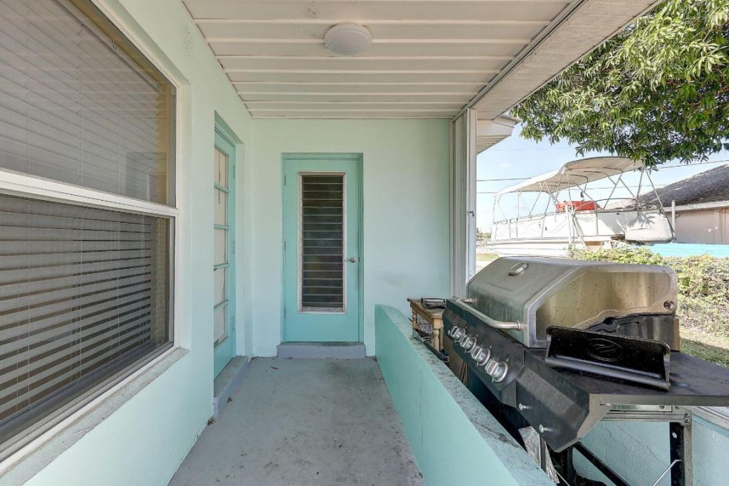 683 SE Harborview Drive, Port Saint Lucie, FL 34953 Photo