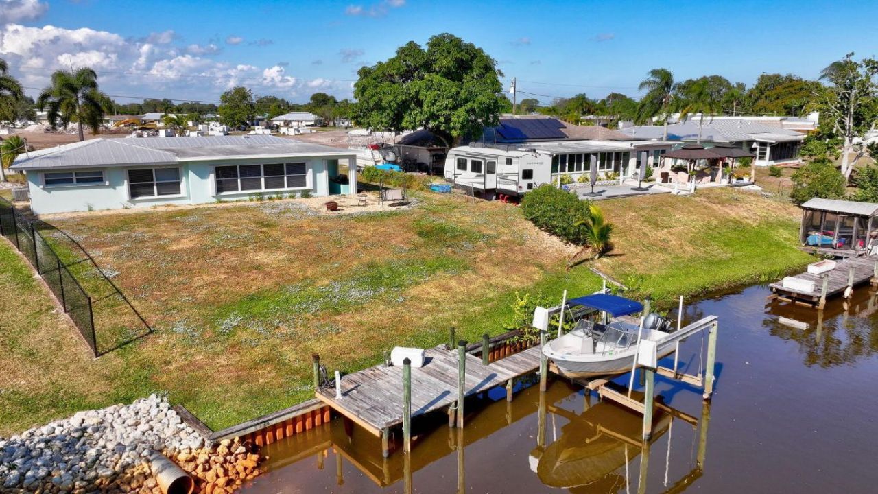 683 SE Harborview Drive, Port Saint Lucie, FL 34953 Photo