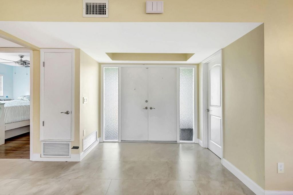 683 SE Harborview Drive, Port Saint Lucie, FL 34953 Photo