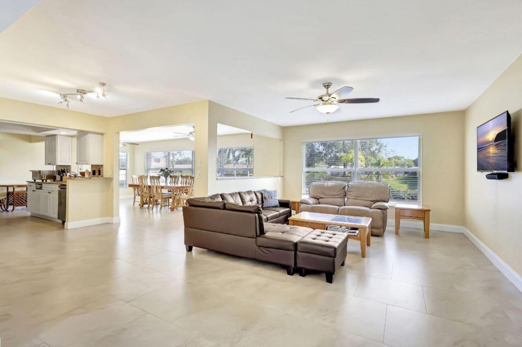 683 SE Harborview Drive, Port Saint Lucie, FL 34953 Photo