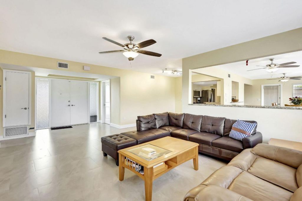 683 SE Harborview Drive, Port Saint Lucie, FL 34953 Photo