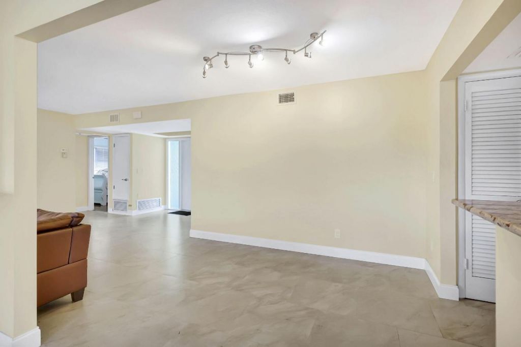 683 SE Harborview Drive, Port Saint Lucie, FL 34953 Photo