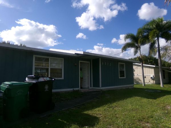 1572 SW Bayshore Boulevard, Port Saint Lucie, FL 34983