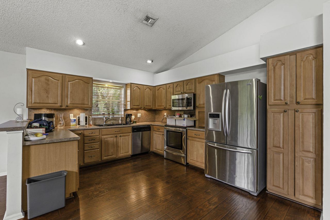 1304 Lake Breeze Drive, Wellington, FL 33414 Photo