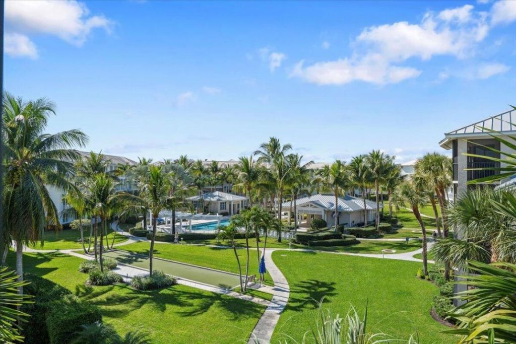 143 Bay Colony Drive N, Juno Beach, FL 33408 Photo