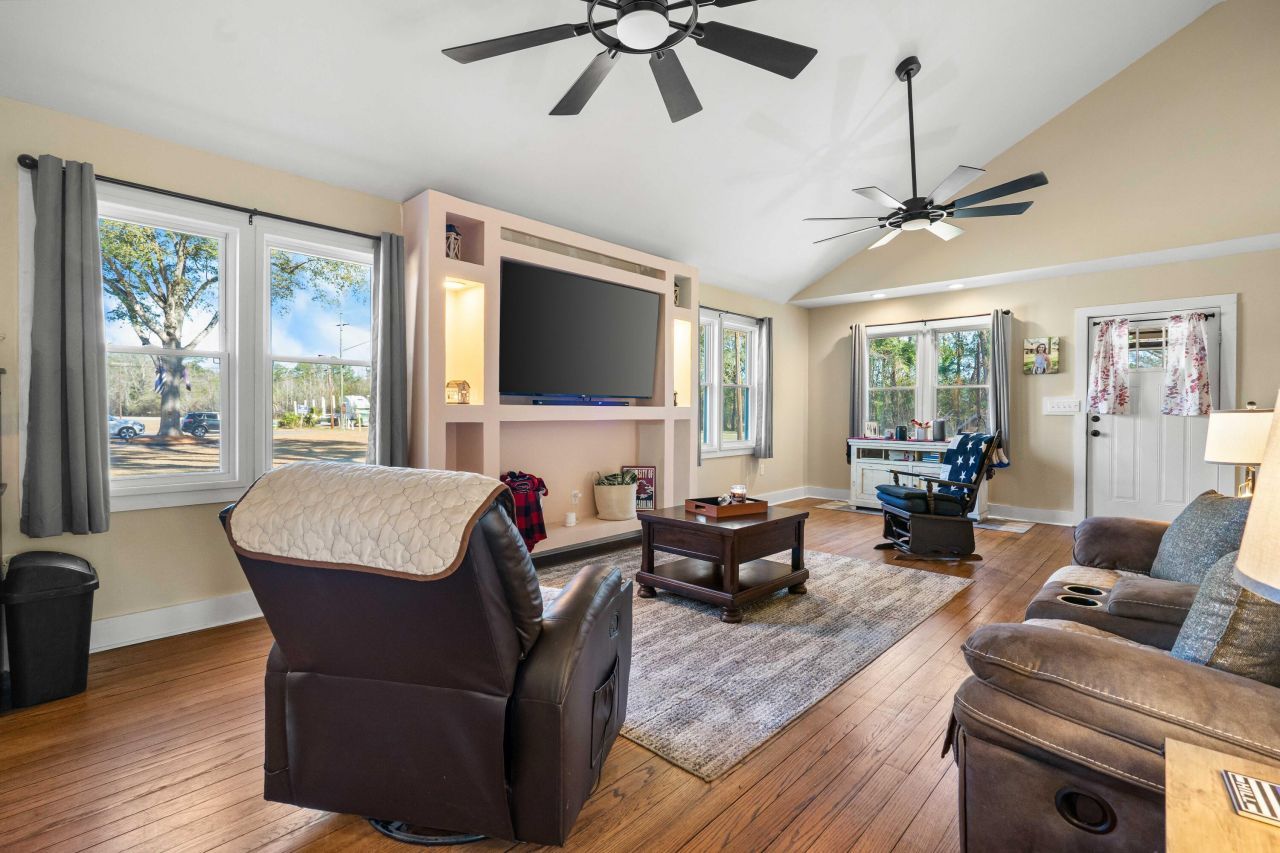 4610 Rowesville Road Photo 2