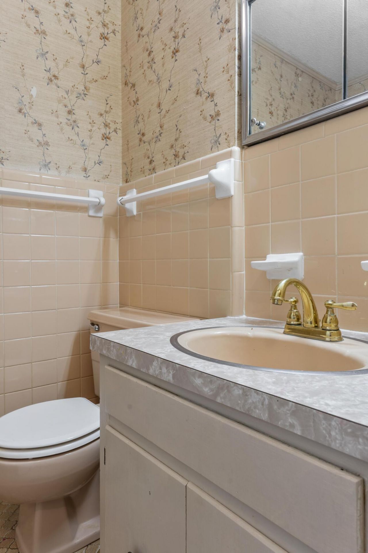 1856 Chestnut Street Photo 18