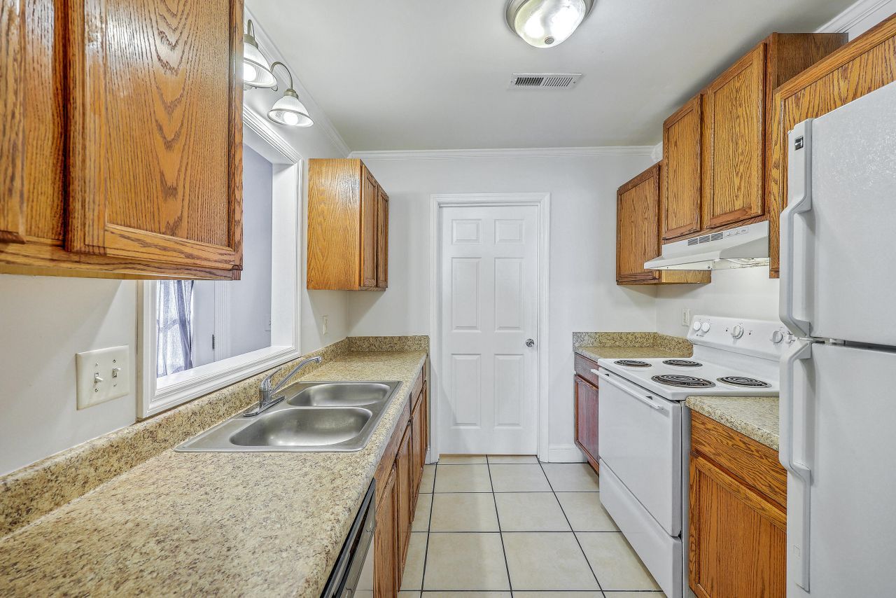 245 Pine Shadow Drive Photo 12