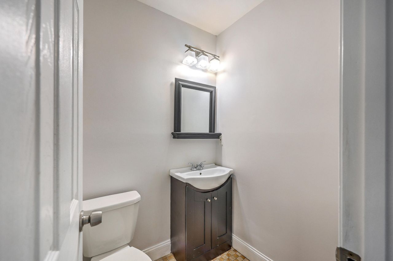 245 Pine Shadow Drive Photo 17