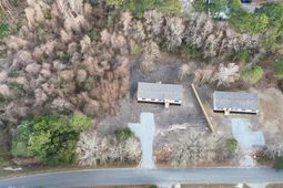 1040 Merell Avenue photo 4