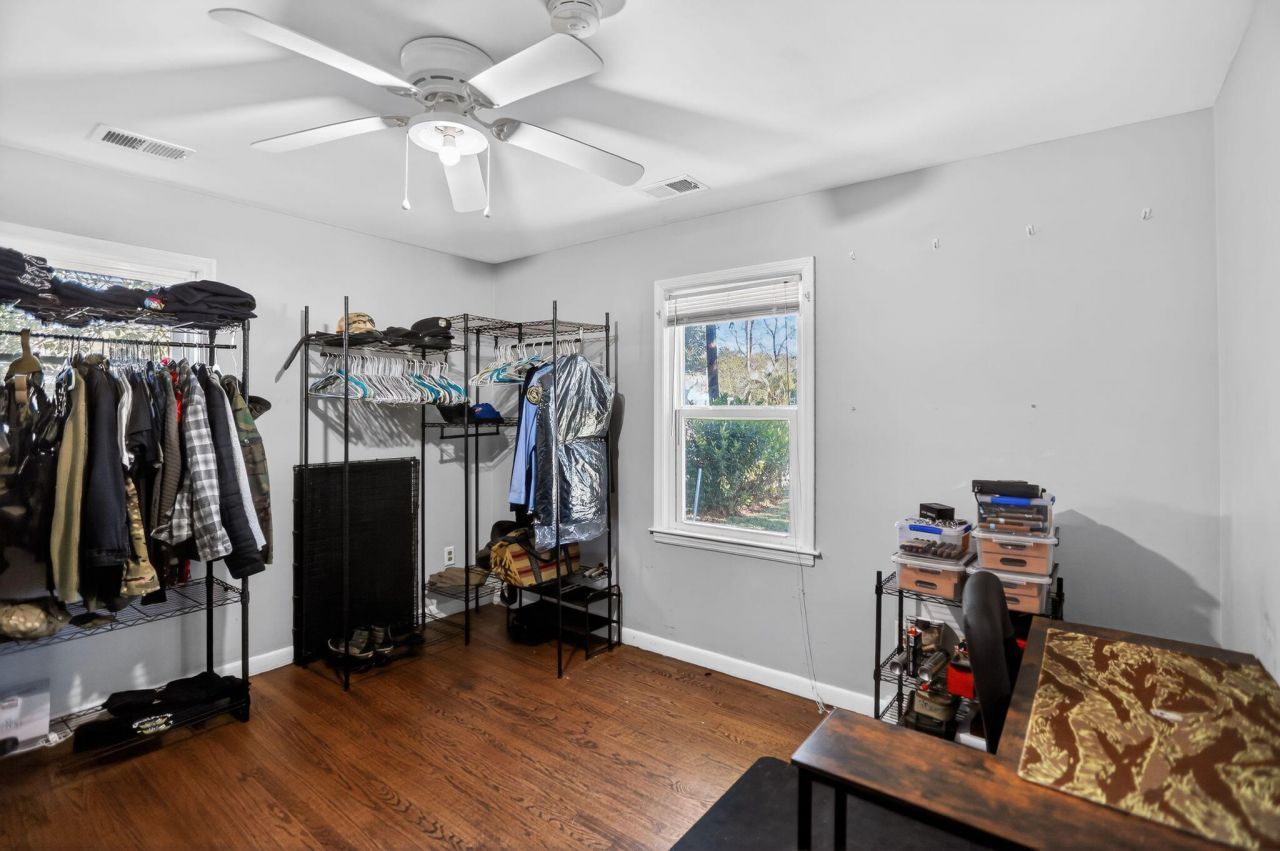 21 Manchester Road Photo 15