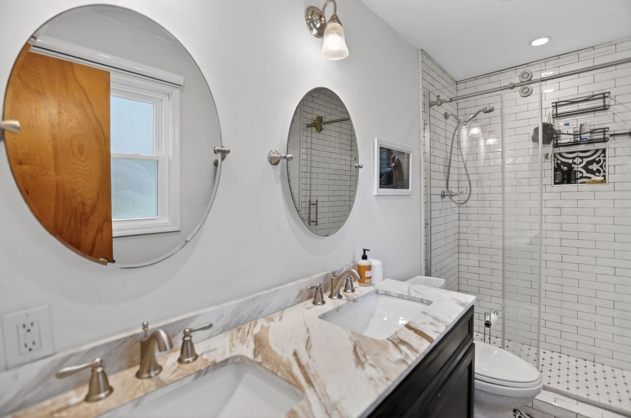 21 Manchester Road Photo 20