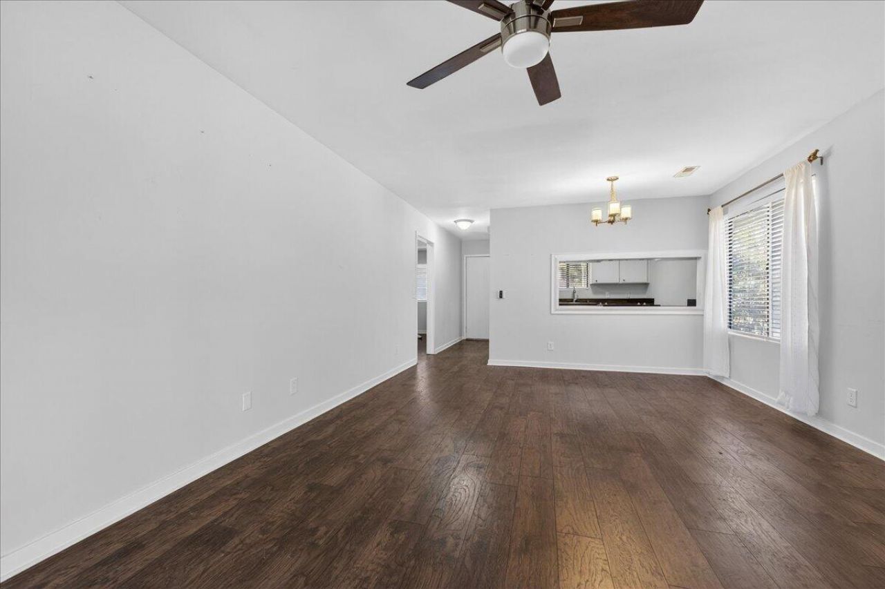 2741 Jobee Drive Photo 10