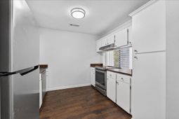 2741 Jobee Drive photo 4