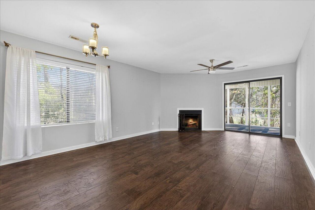 2741 Jobee Drive Photo 9