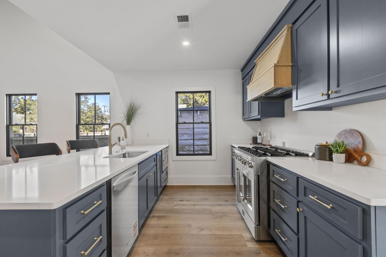 10 Magnolia Avenue Photo 13