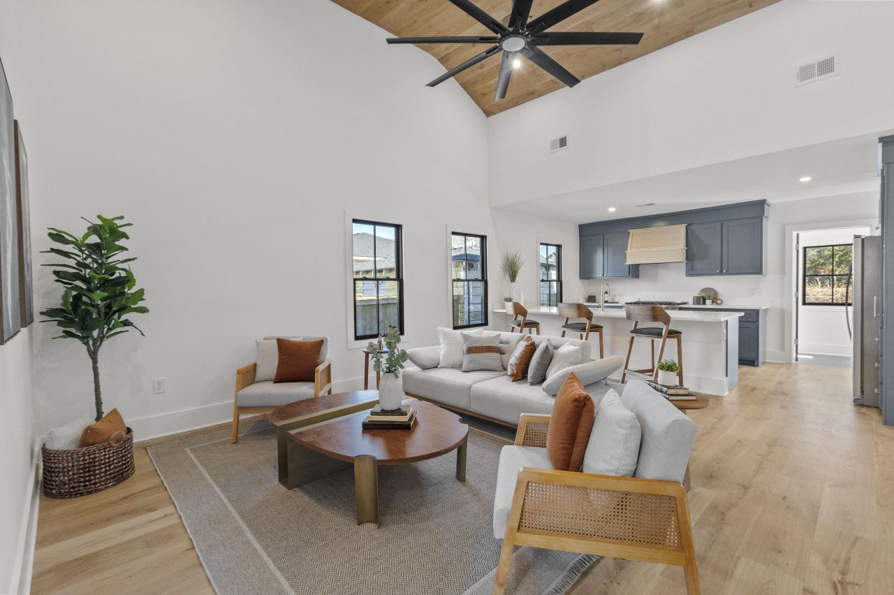 10 Magnolia Avenue Photo 9