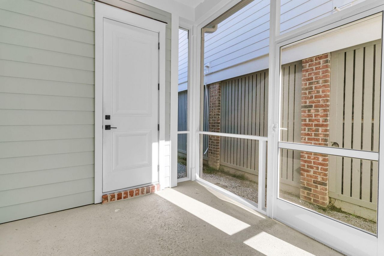 1027 Avenue Of Oaks Photo 10