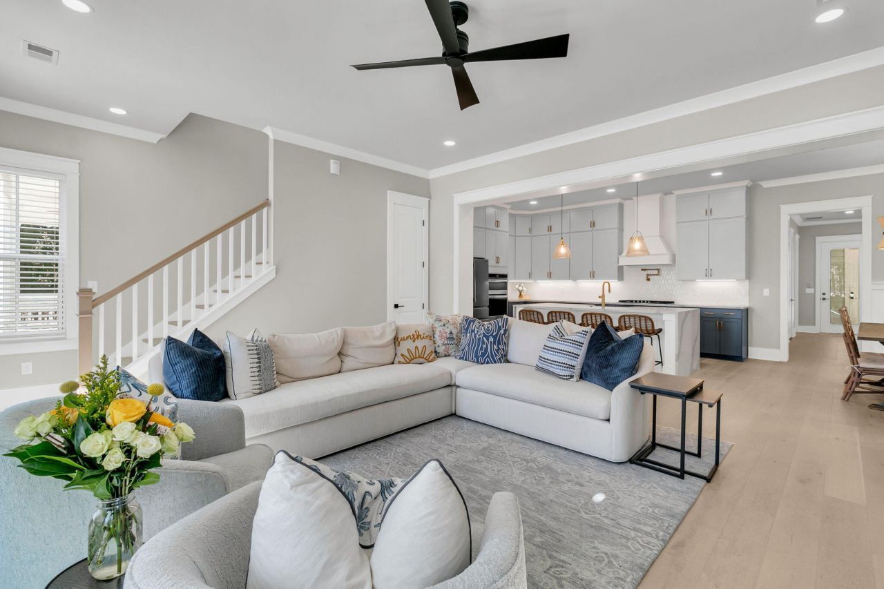 1027 Avenue Of Oaks Photo 16