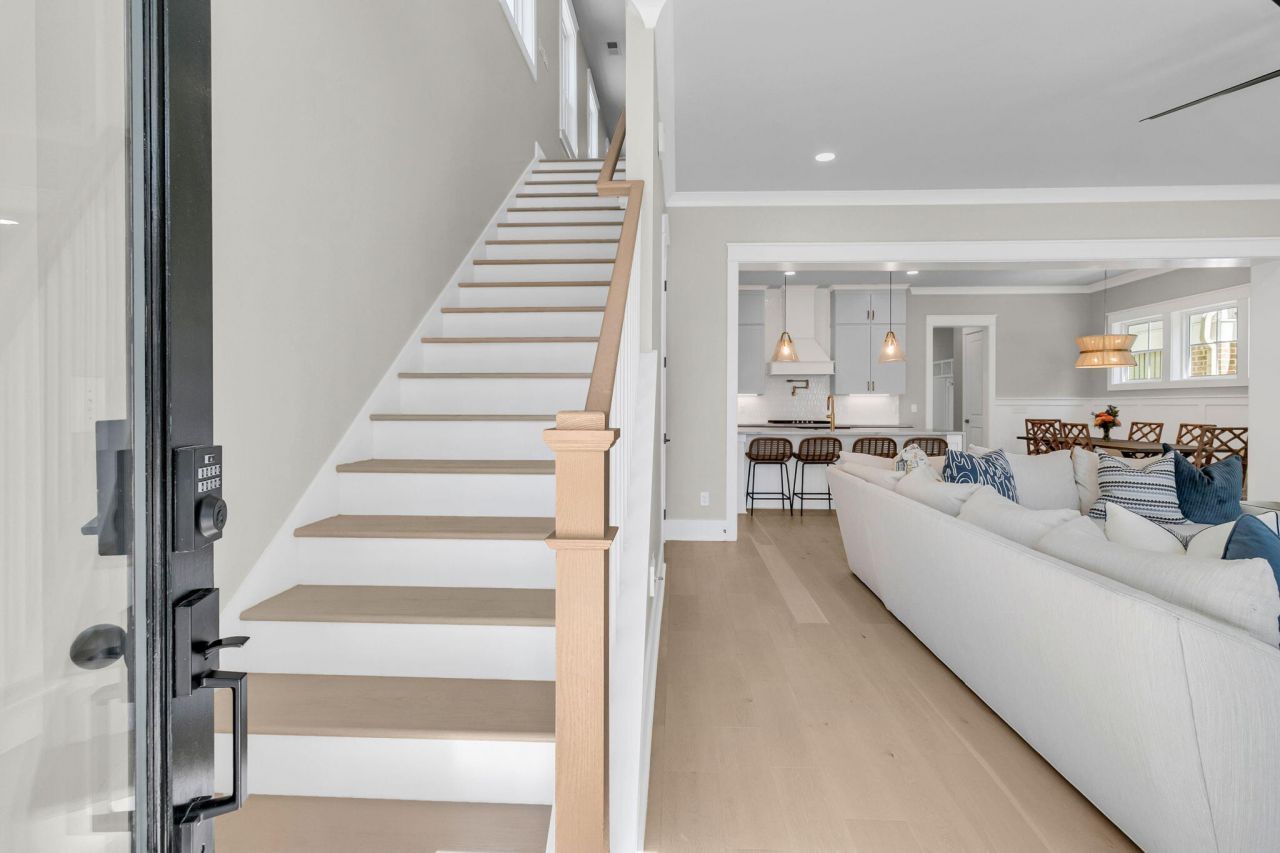 1027 Avenue Of Oaks Photo 17