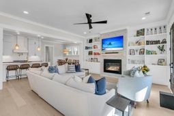 1027 Avenue Of Oaks photo 4