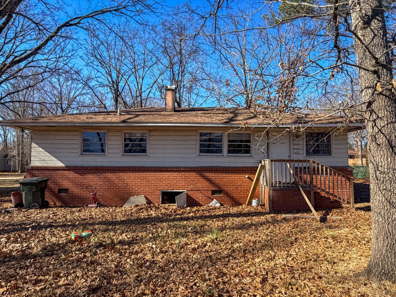 1035 S Stonewall Avenue Photo 3