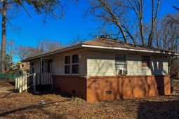 1035 S Stonewall Avenue photo 4