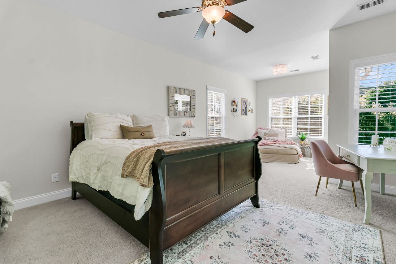 2569 Kings Gate Lane Photo 24