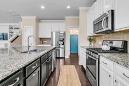 2569 Kings Gate Lane photo 4