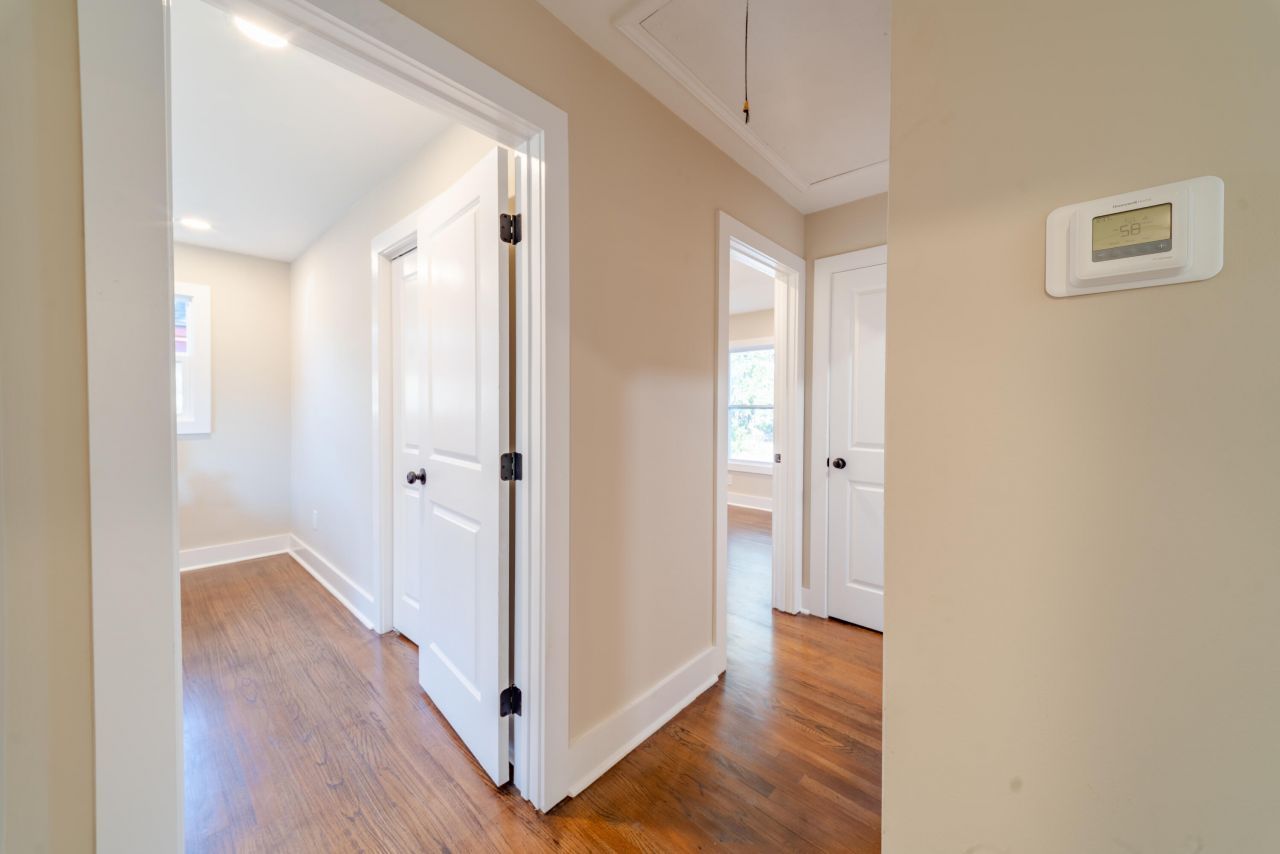 7643 Hillandale Road Photo 15