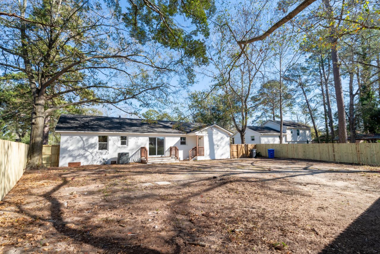 7643 Hillandale Road Photo 17
